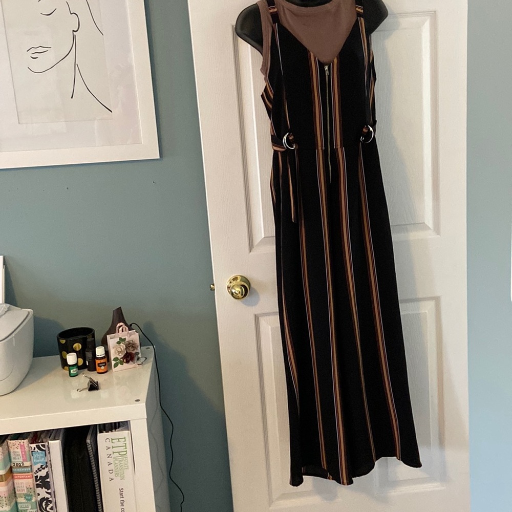 Wide leg jump suit